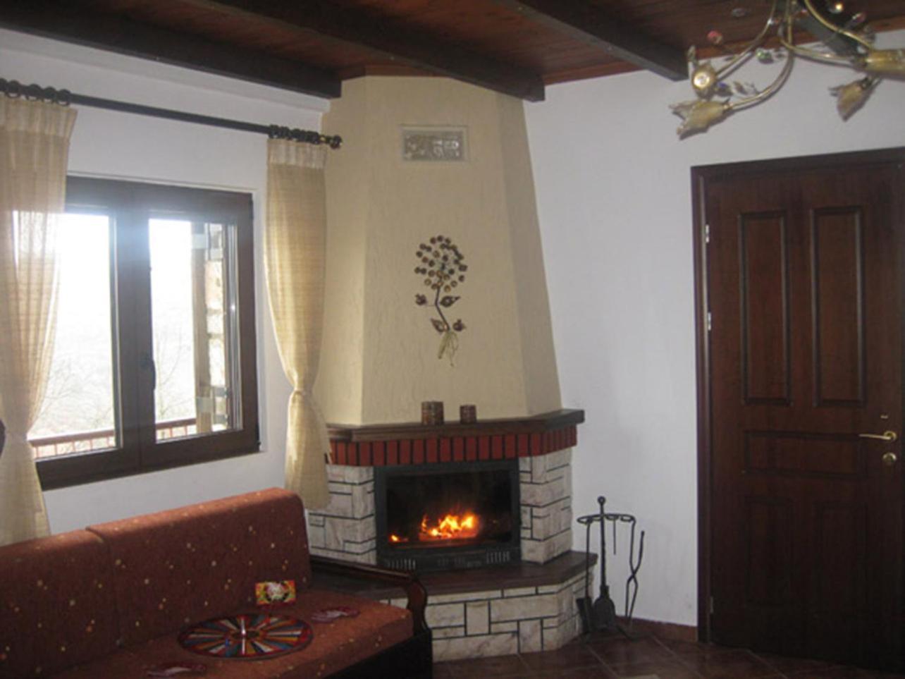 Guesthouse Moúcha Buitenkant foto